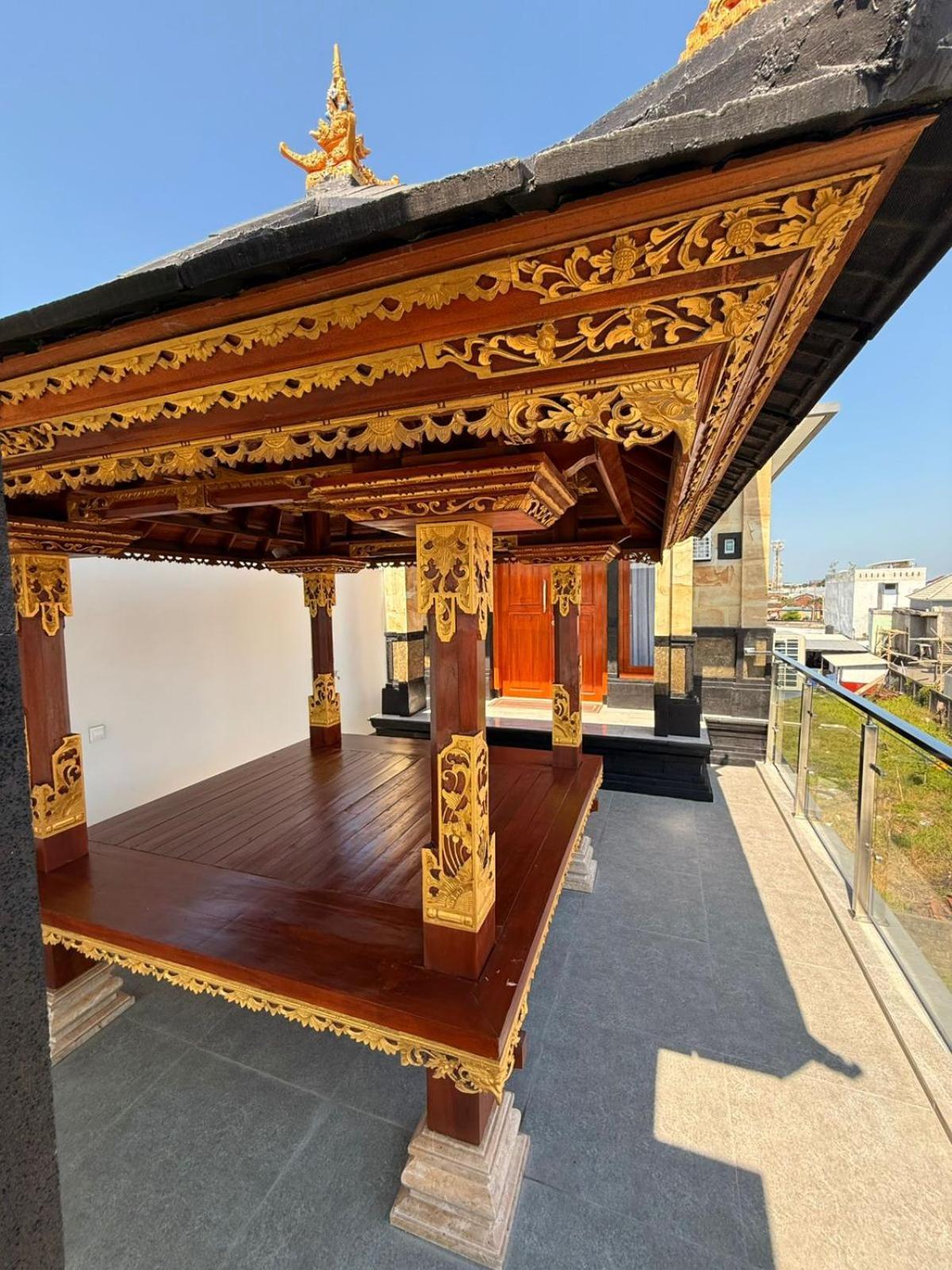 ホテル Shin In Bali クタ エクステリア 写真