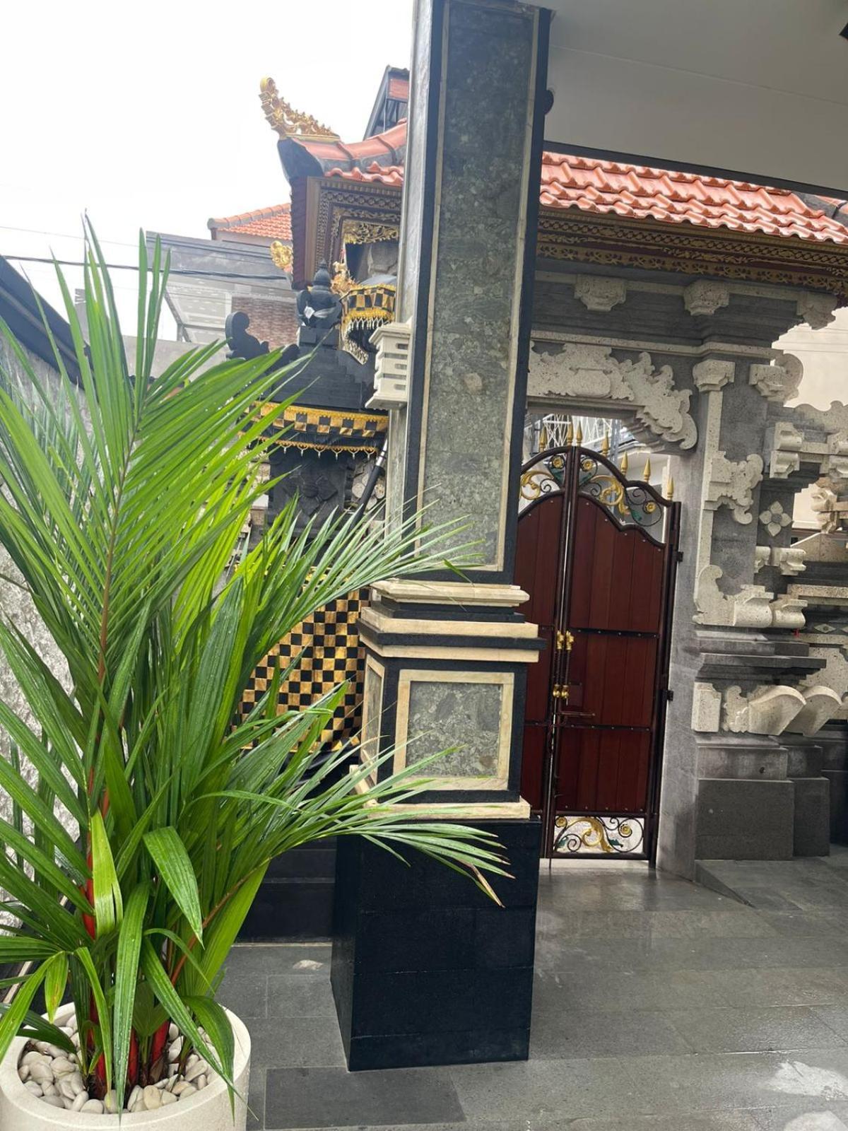ホテル Shin In Bali クタ エクステリア 写真